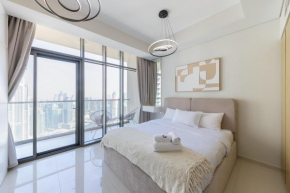 Stylish Studio on 58th Floor with Stunning Views in Dubai